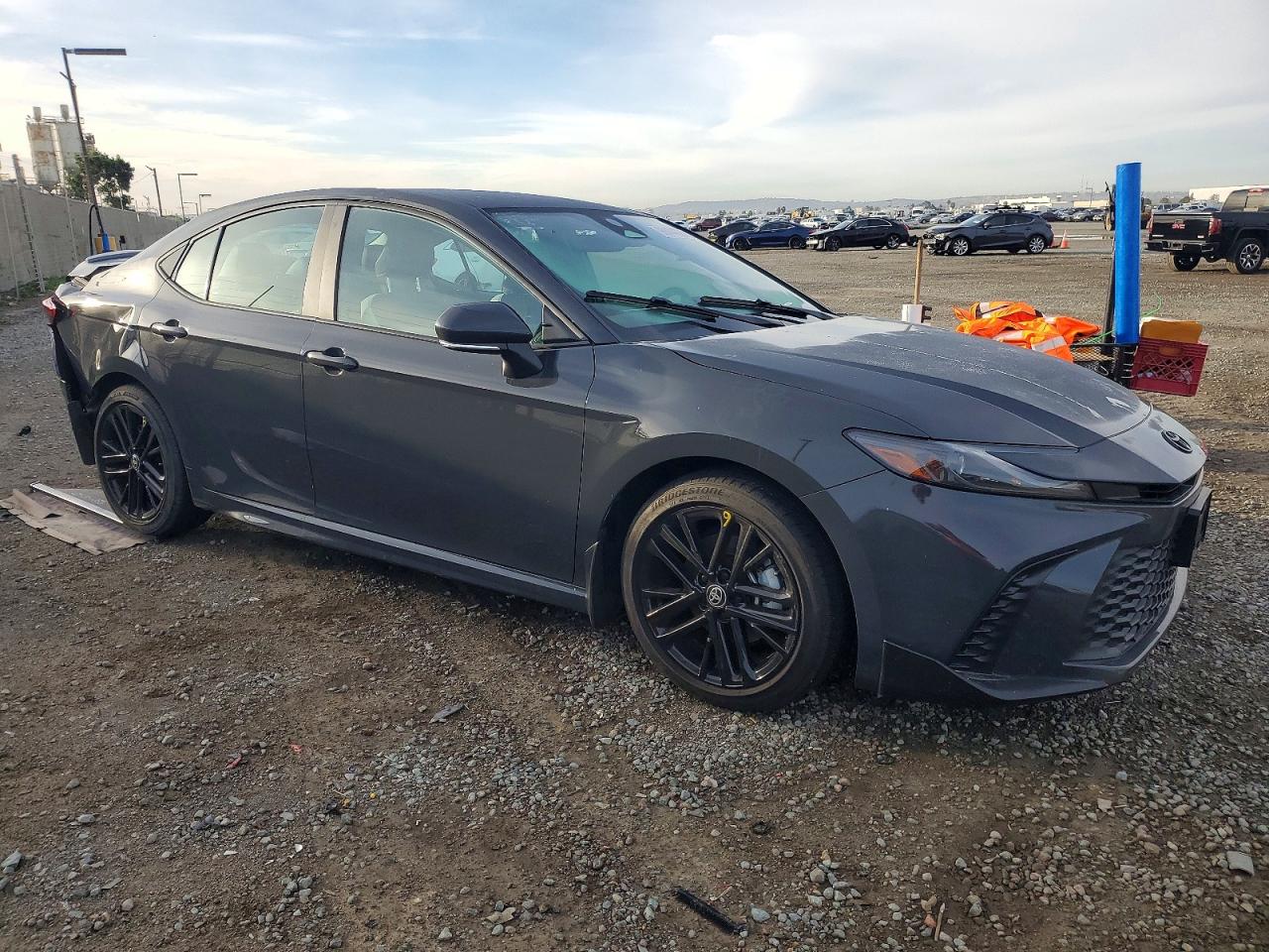 2025 TOYOTA CAMRY XSE photo 4