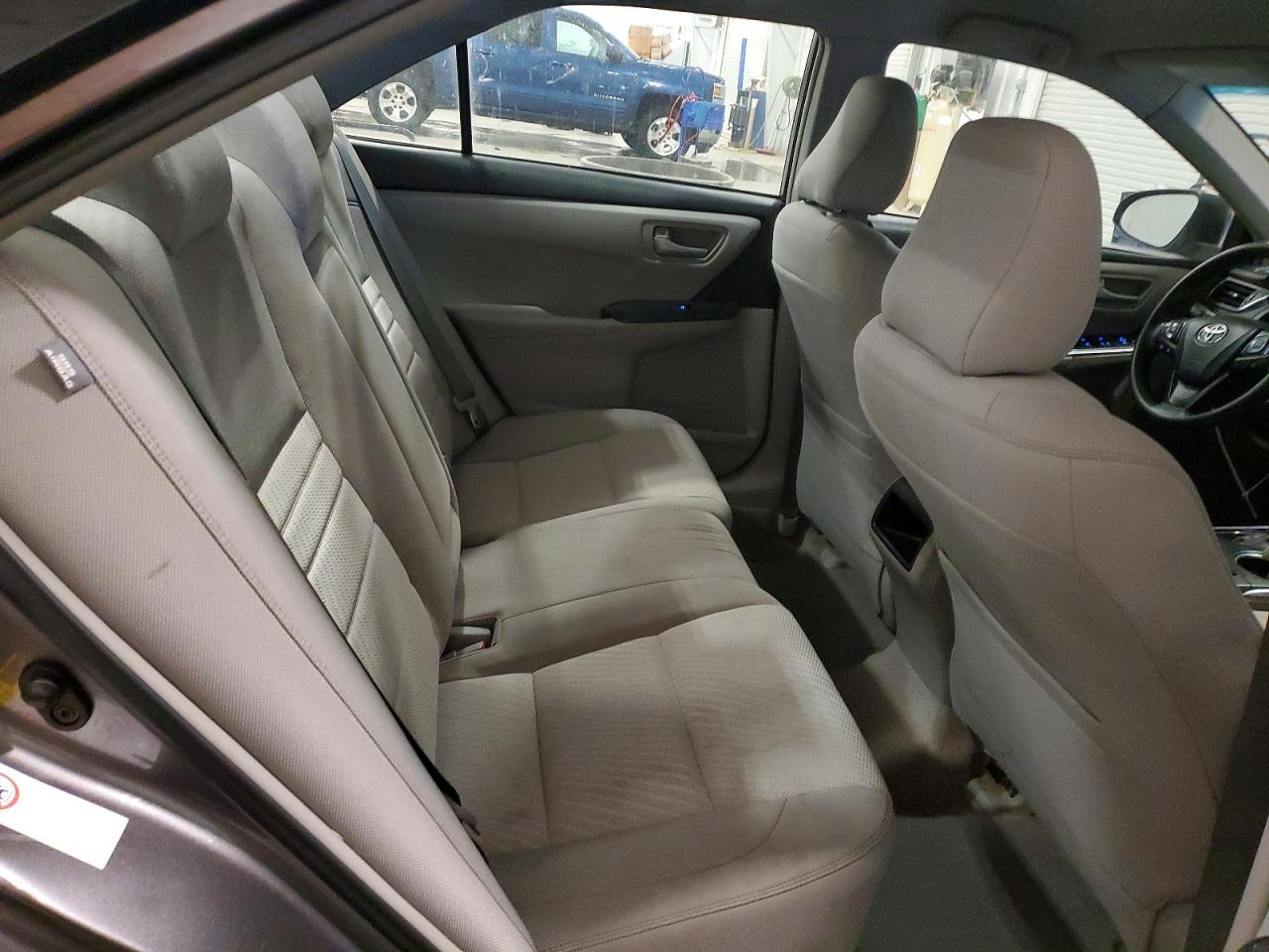 2016 TOYOTA CAMRY LE photo 19