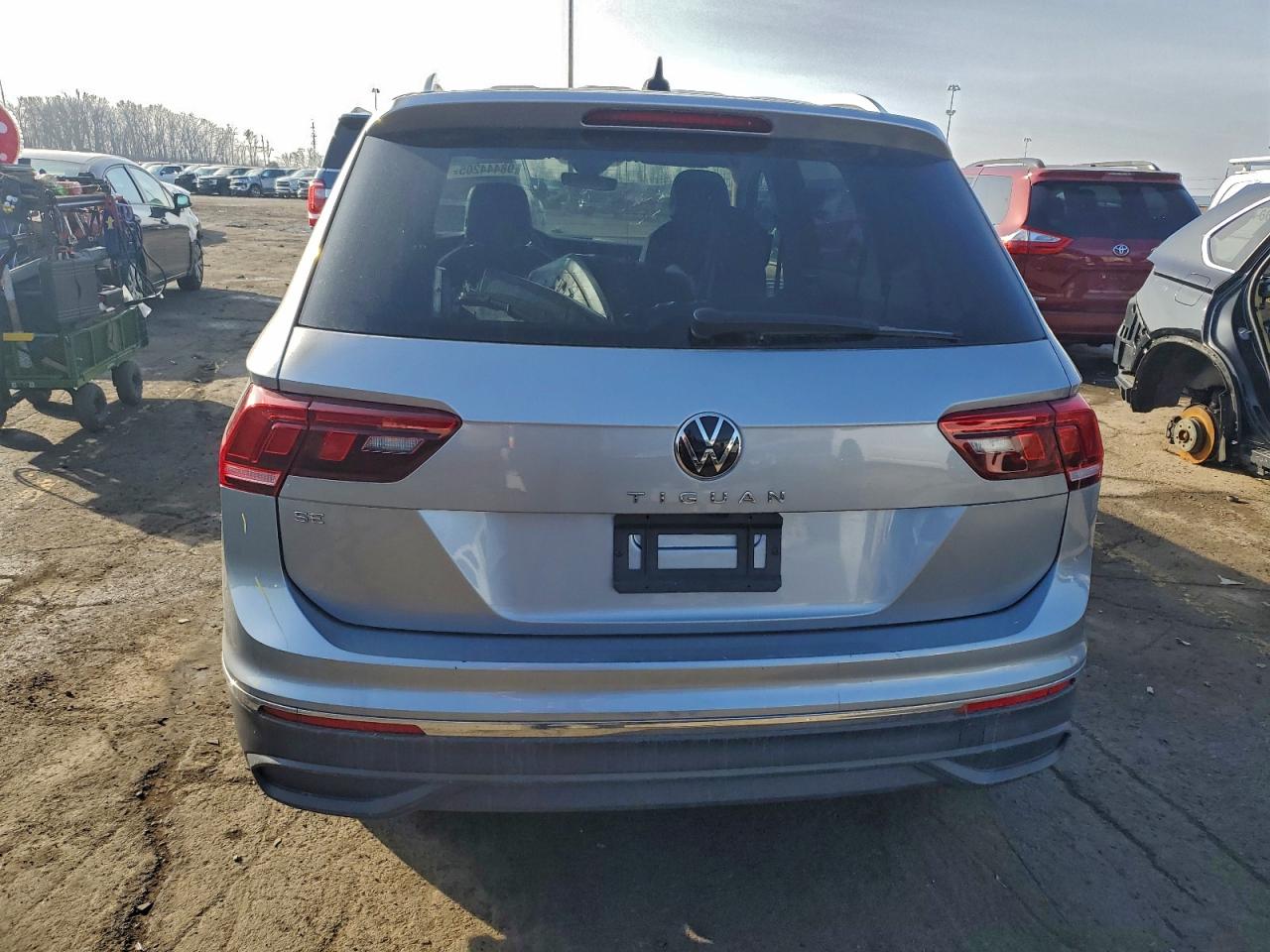 2024 VOLKSWAGEN TIGUAN SE photo 6