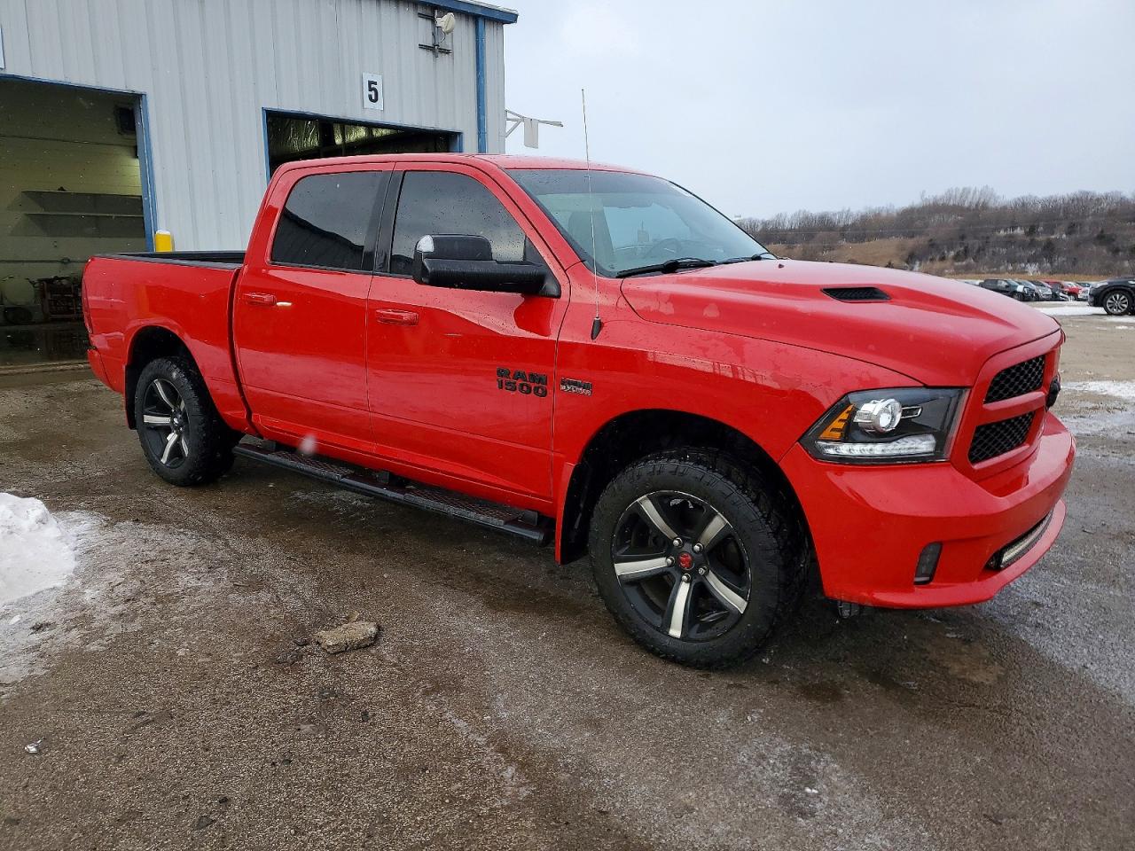 2014 RAM 1500 SPORT photo 7