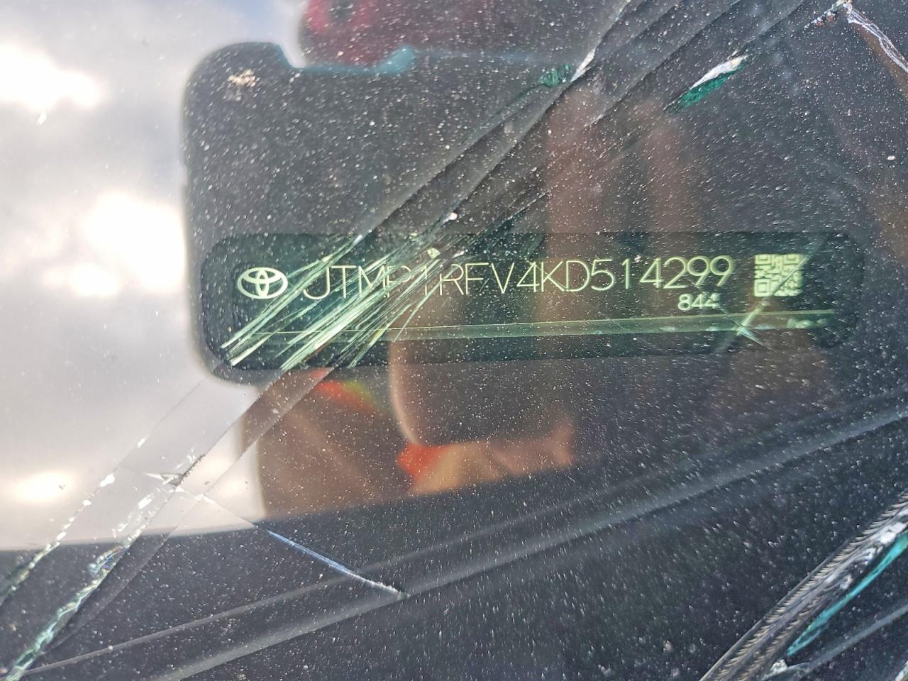 2019 TOYOTA RAV4 XLE photo 37