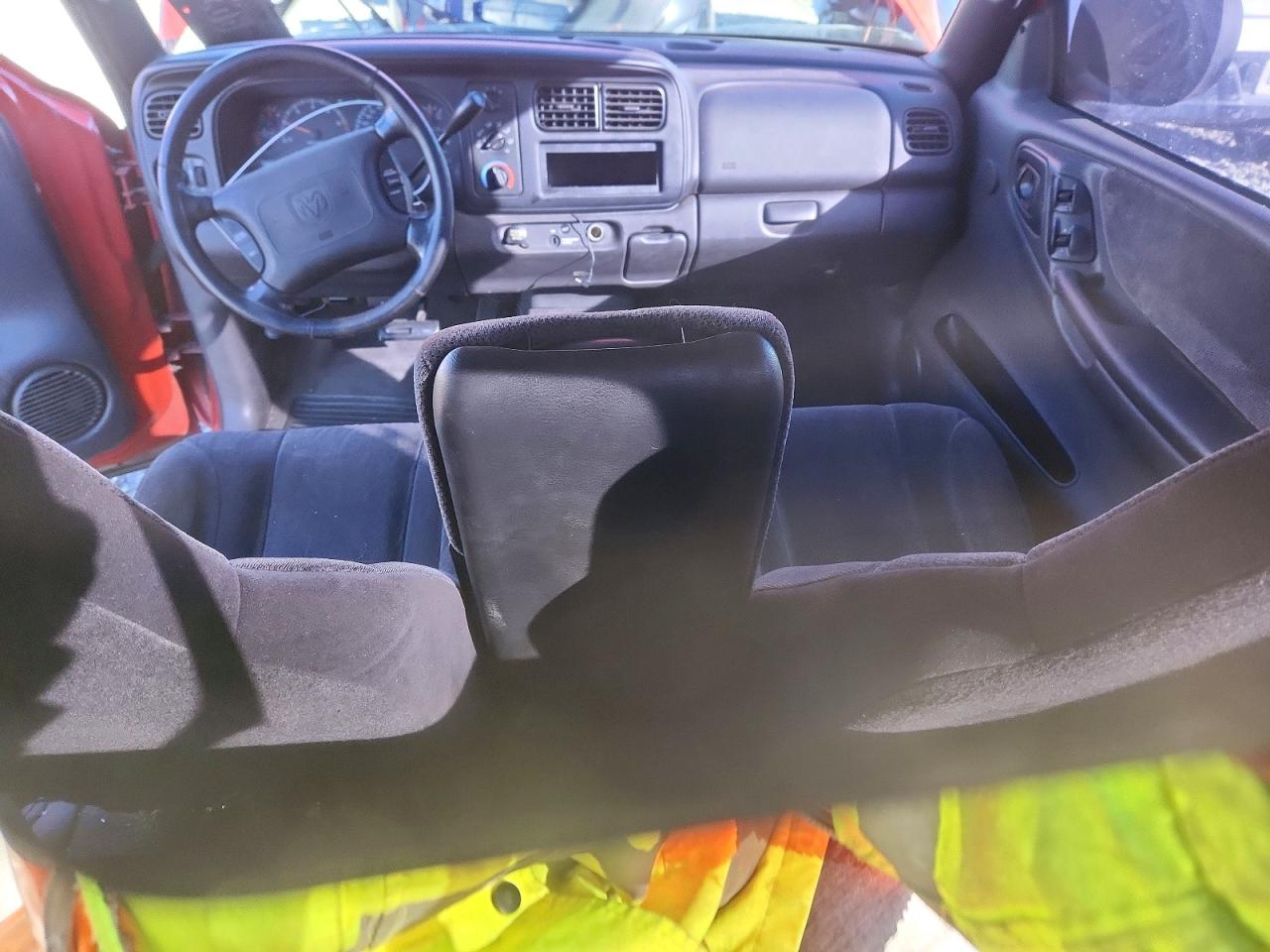 2000 DODGE DAKOTA photo 8