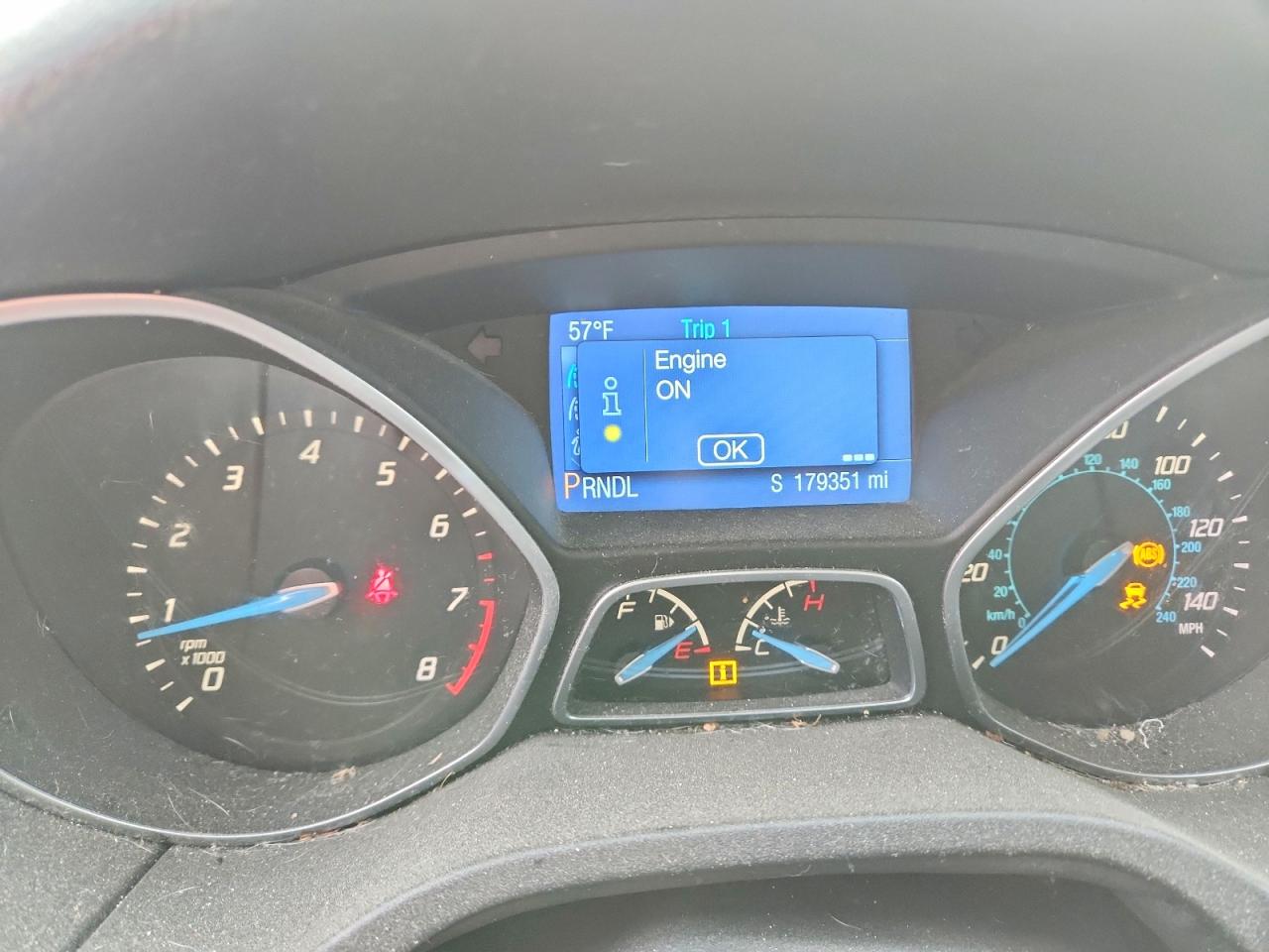 2014 FORD FOCUS SE photo 9