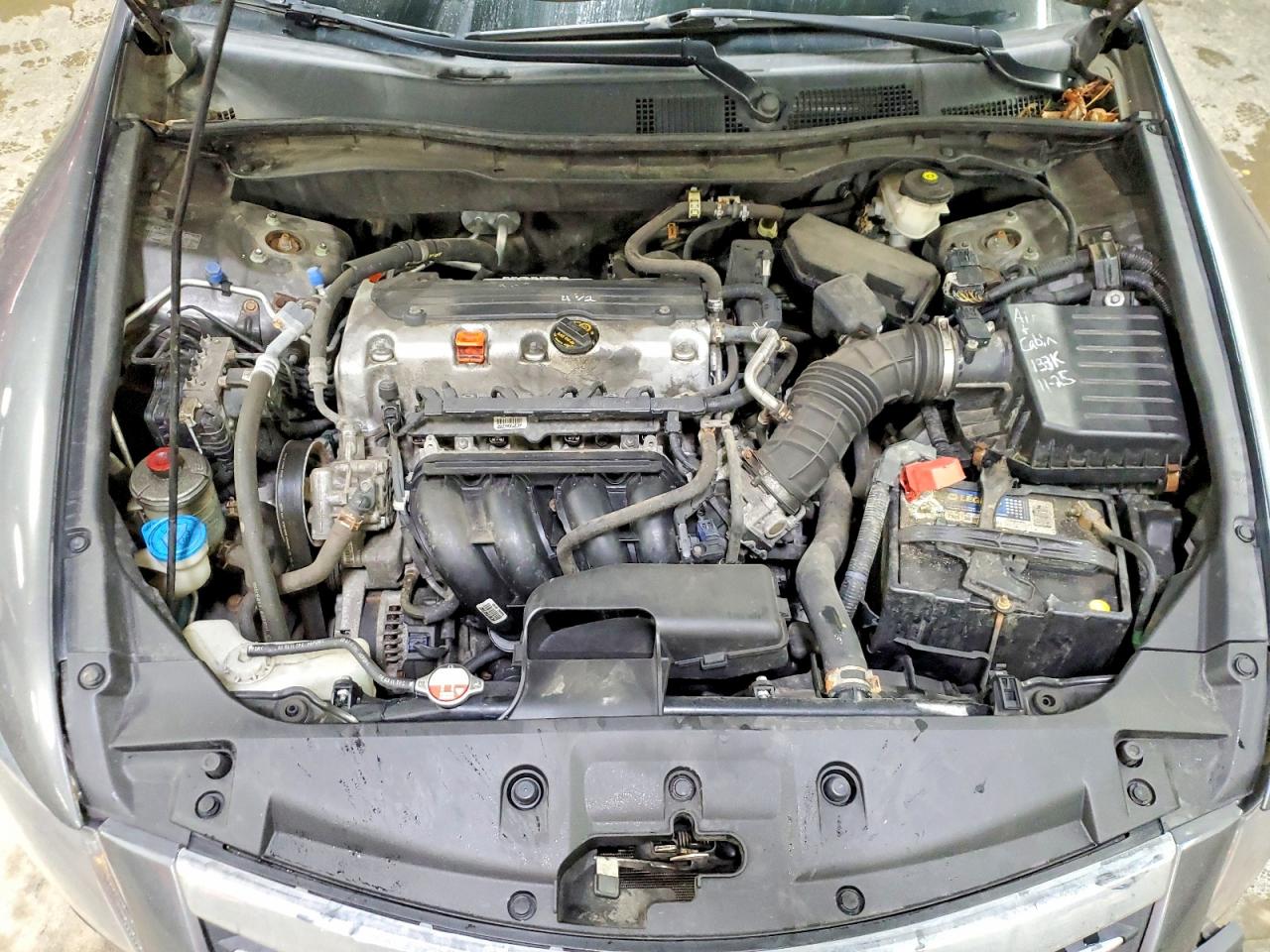 2012 HONDA ACCORD LX photo 11