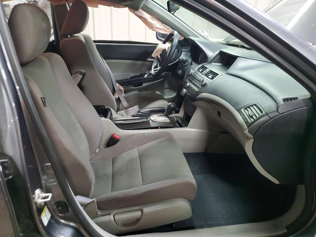 2012 HONDA ACCORD LX photo 7