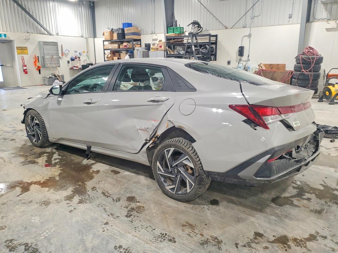 2024 HYUNDAI ELANTRA SEL photo 2