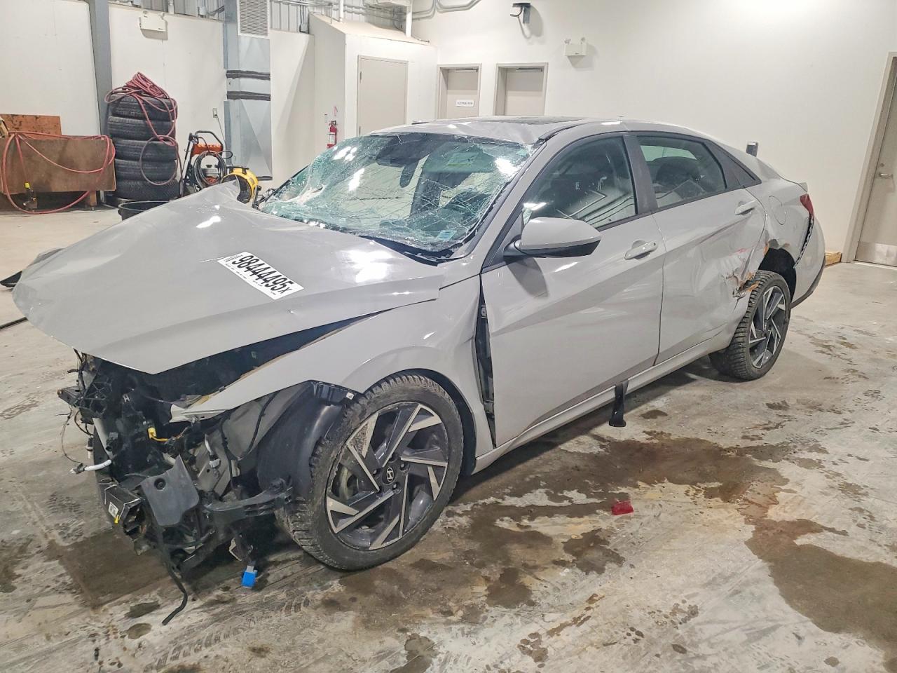 2024 HYUNDAI ELANTRA