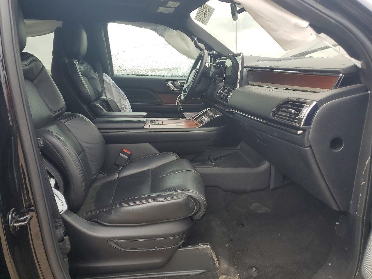 2020 LINCOLN NAVIGATOR RESERVE photo 7