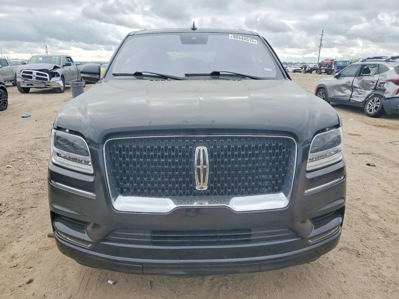 2020 LINCOLN NAVIGATOR RESERVE photo 5
