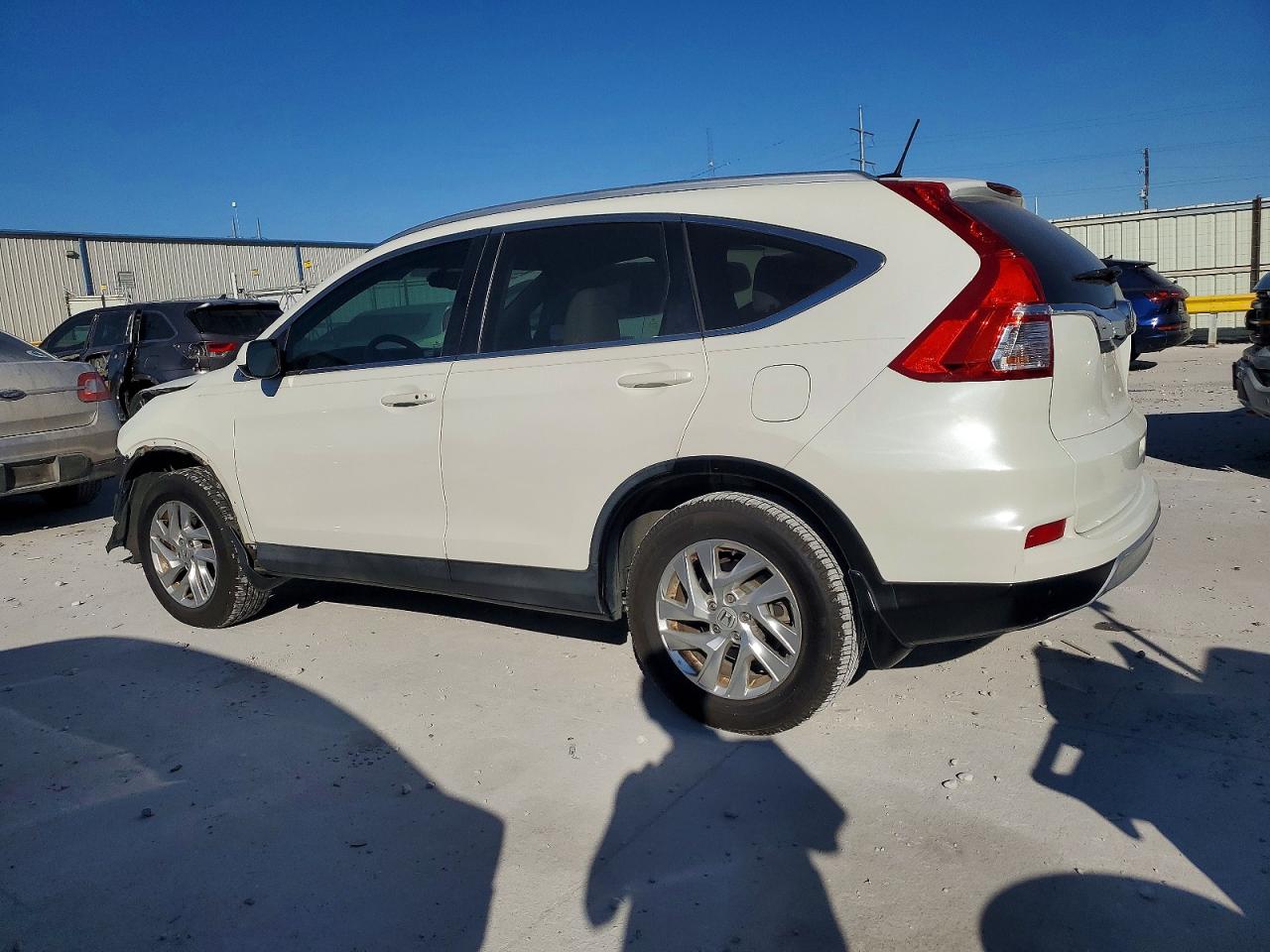 2016 HONDA CR-V EXL photo 2
