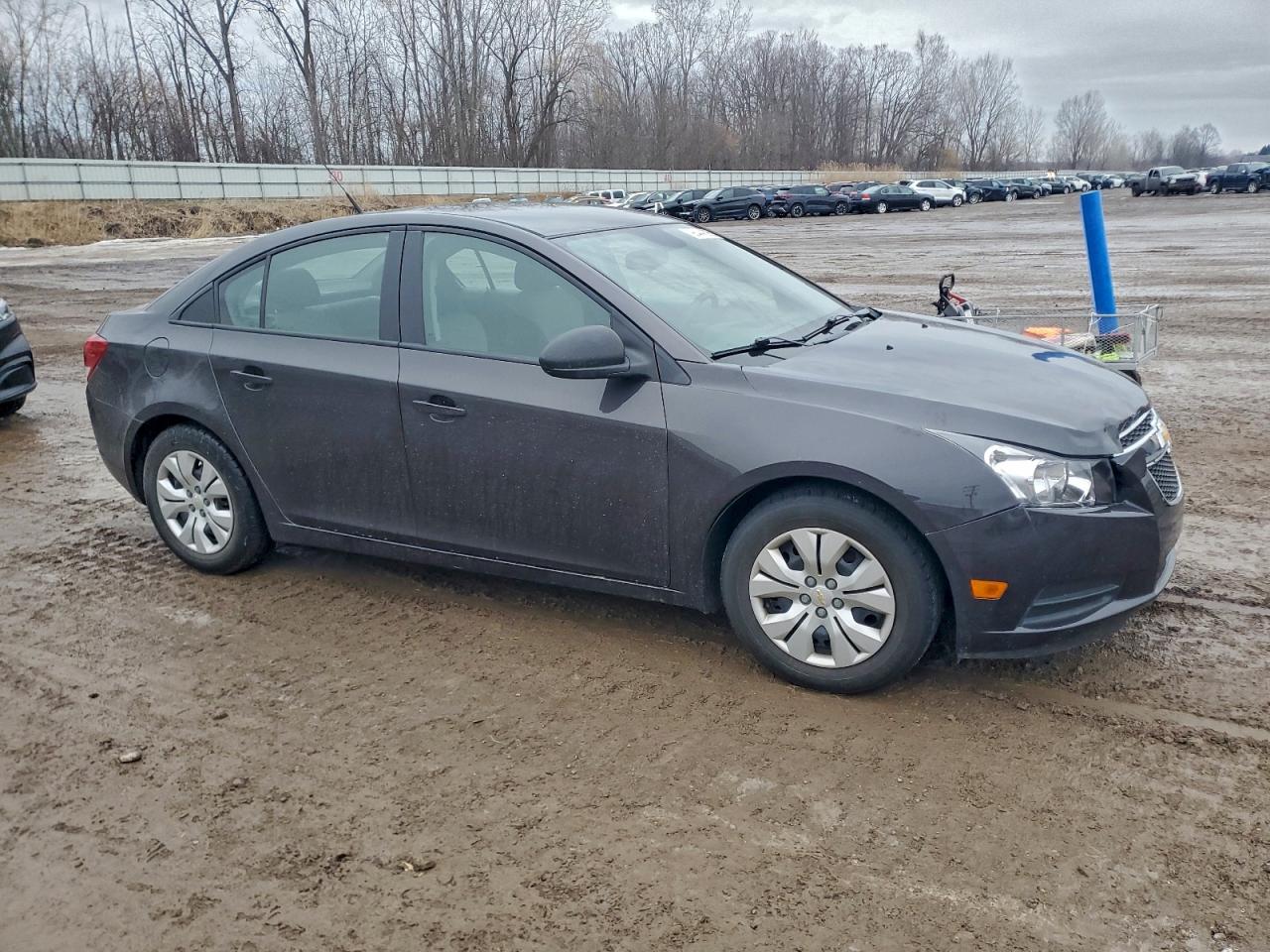 2014 CHEVROLET CRUZE LS photo 4