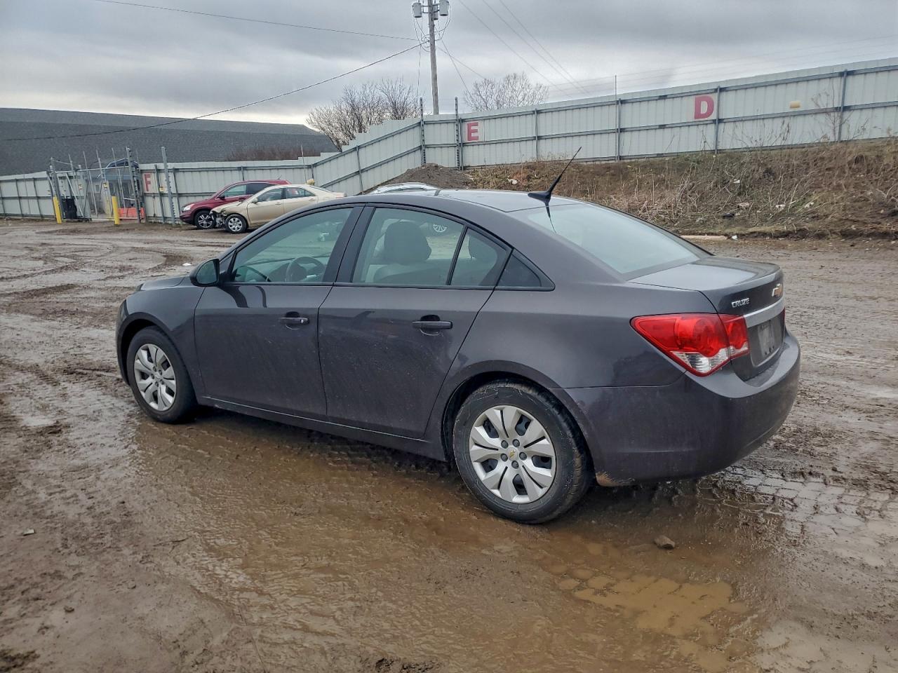 2014 CHEVROLET CRUZE LS photo 2