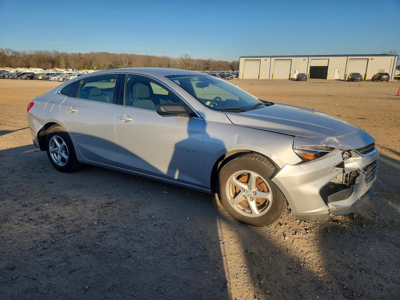 2018 CHEVROLET MALIBU photo 4