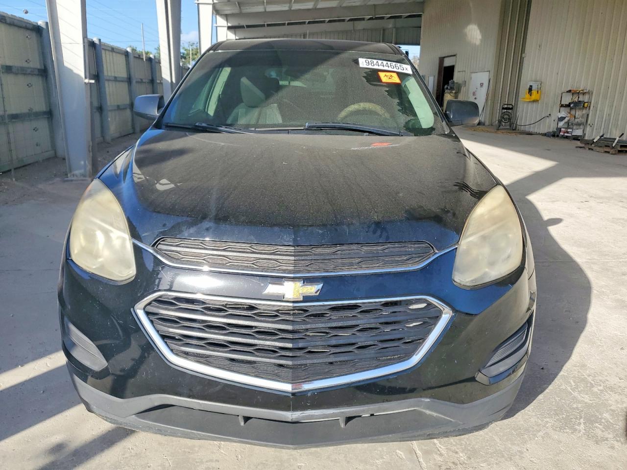 2017 CHEVROLET EQUINOX LS photo 5