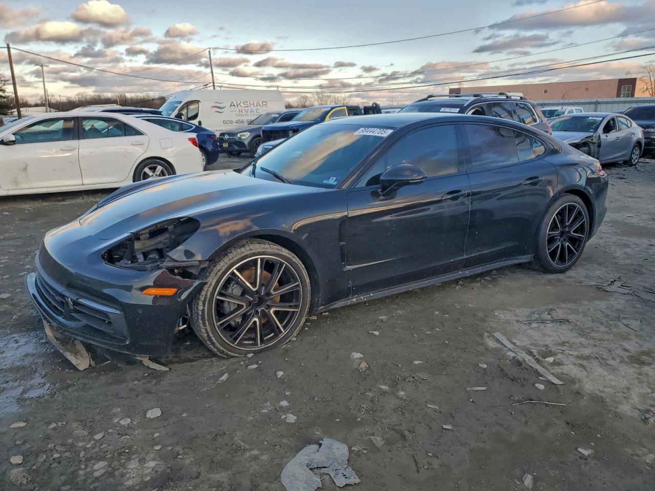 2018 PORSCHE PANAMERA