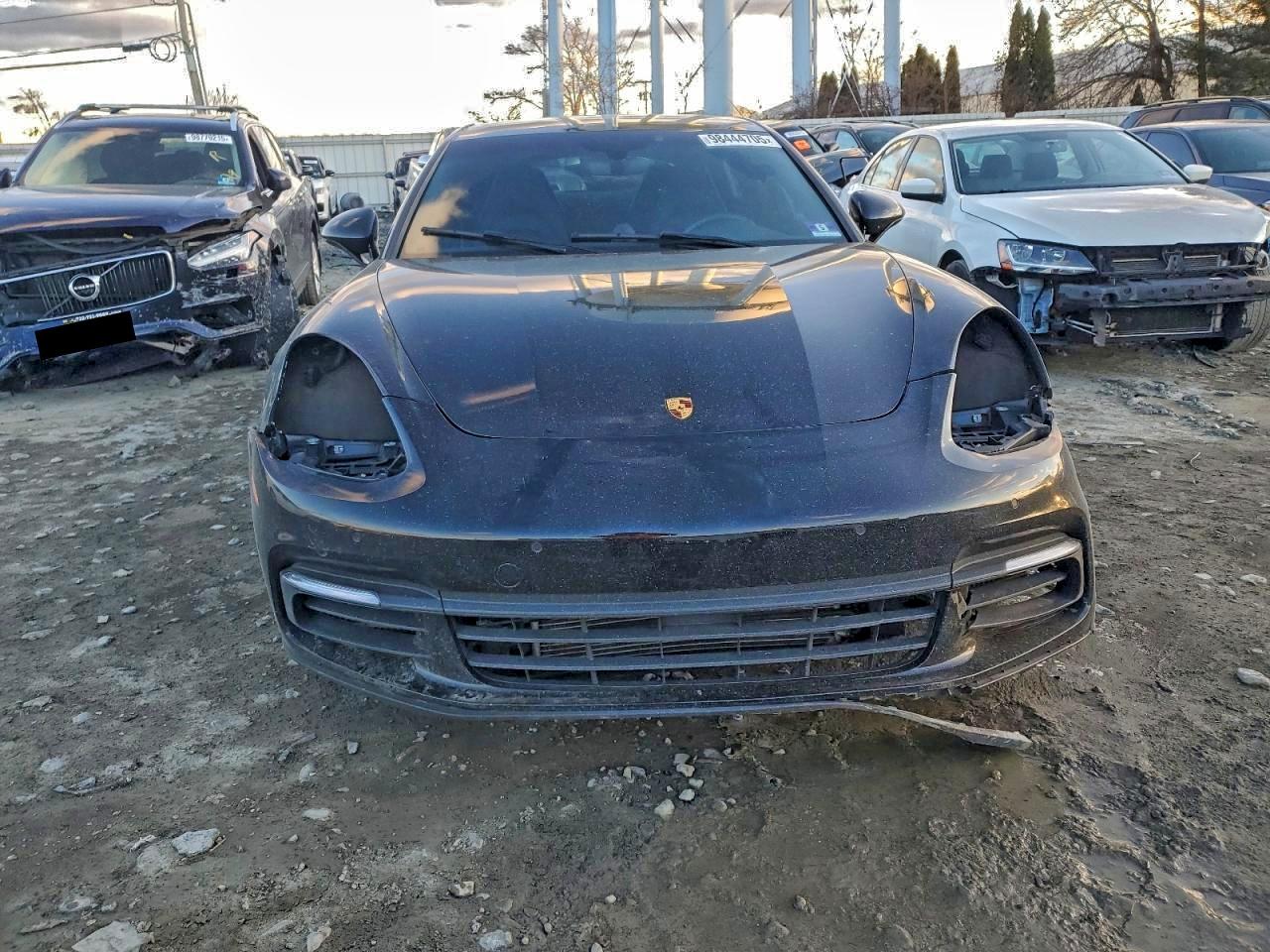 2018 PORSCHE PANAMERA 4S photo 13