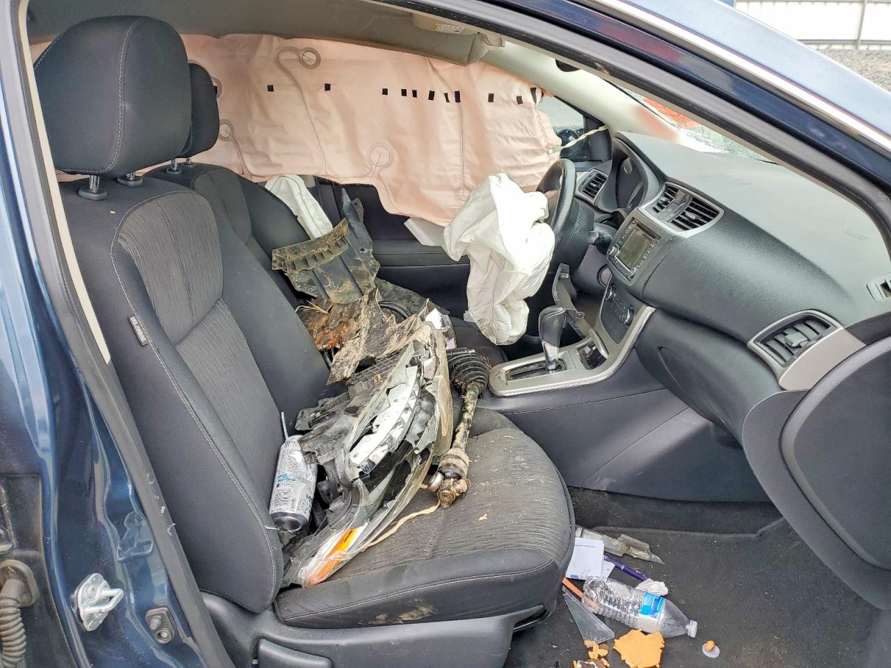 2015 NISSAN SENTRA photo 19