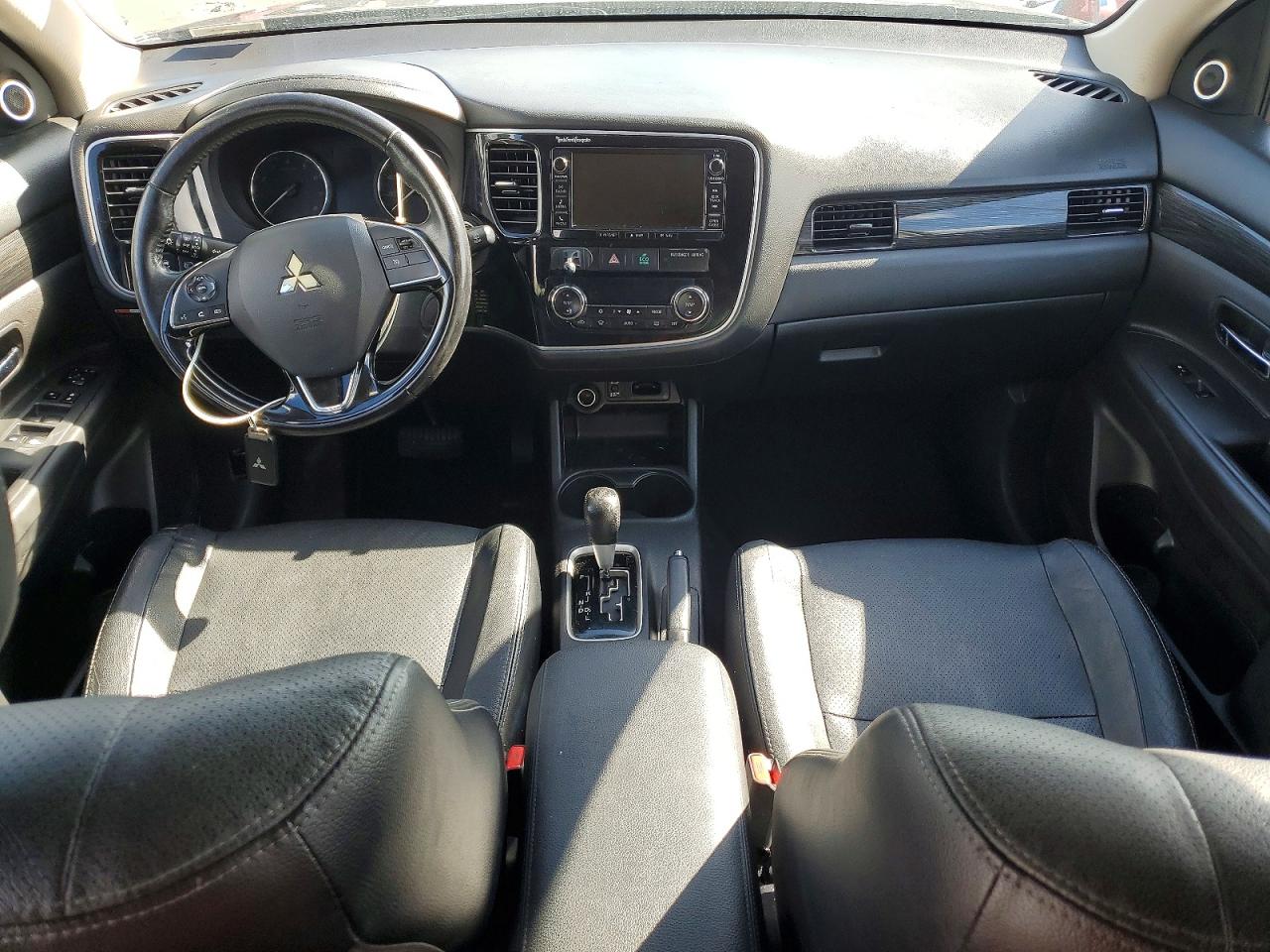 2016 MITSUBISHI OUTLANDER SE photo 8