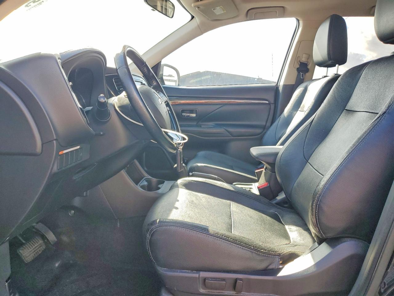 2016 MITSUBISHI OUTLANDER SE photo 7