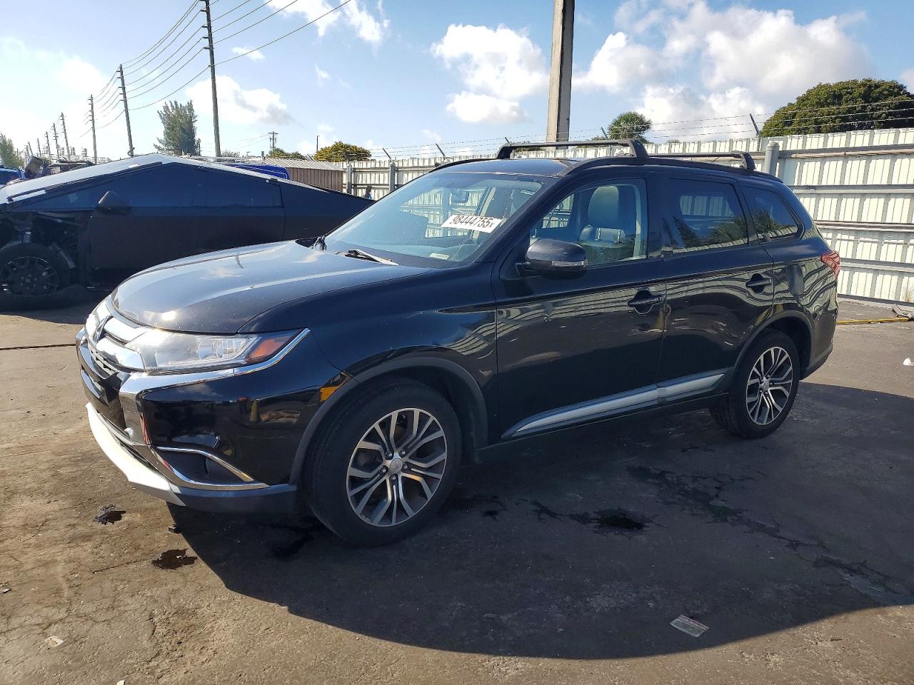 2016 MITSUBISHI OUTLANDER