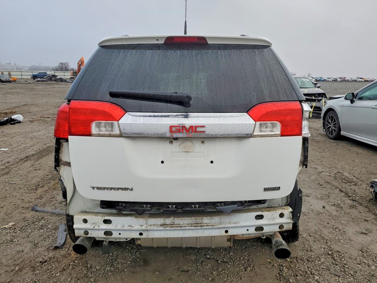 2011 GMC TERRAIN SLT photo 11