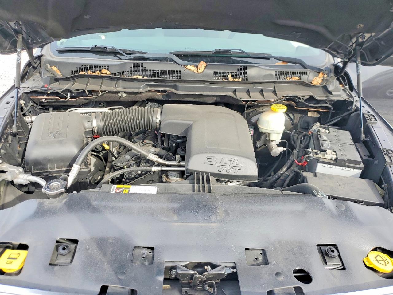 2017 RAM 1500 SLT photo 11