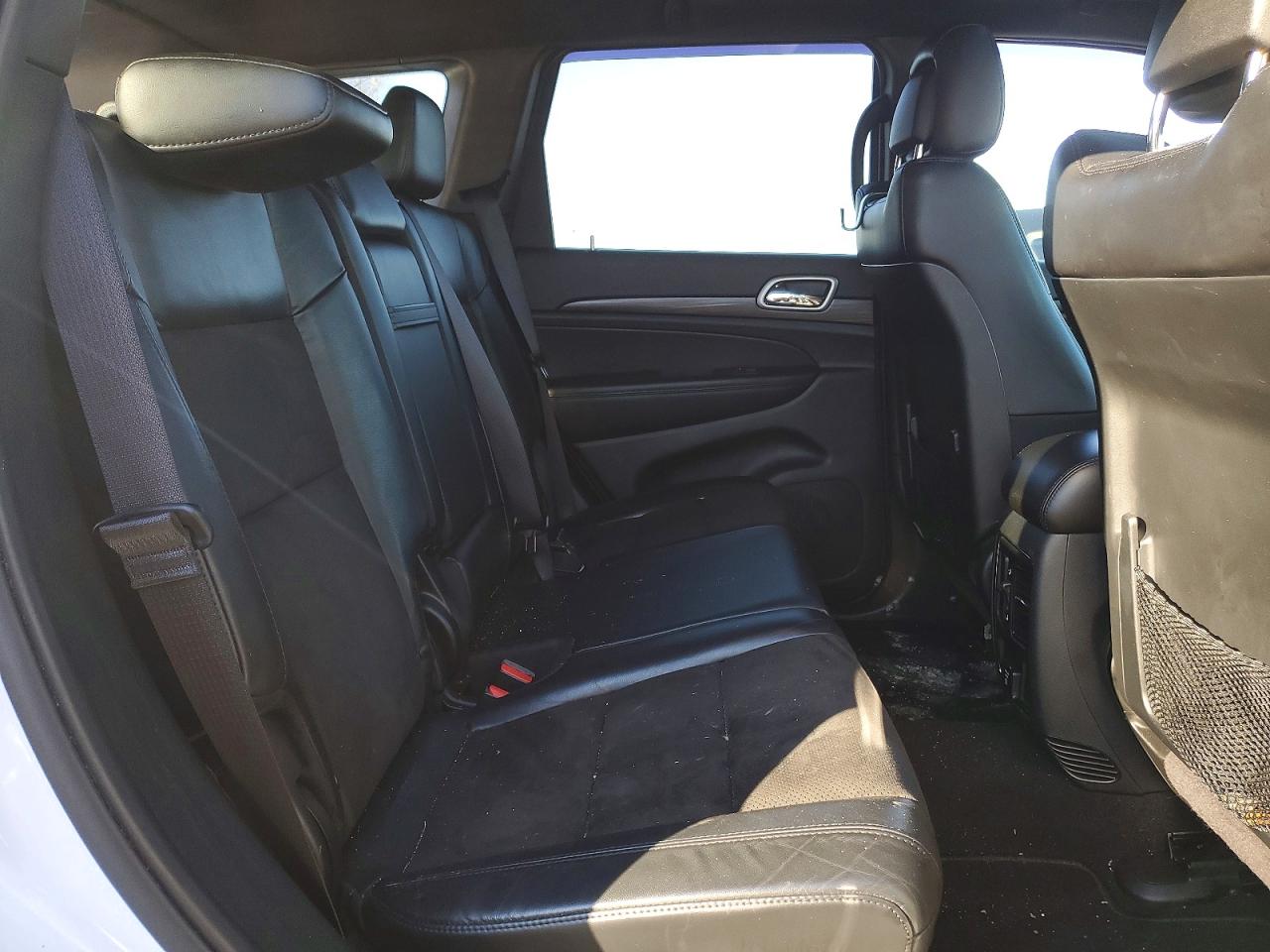 2020 JEEP GRAND CHEROKEE LAREDO photo 11