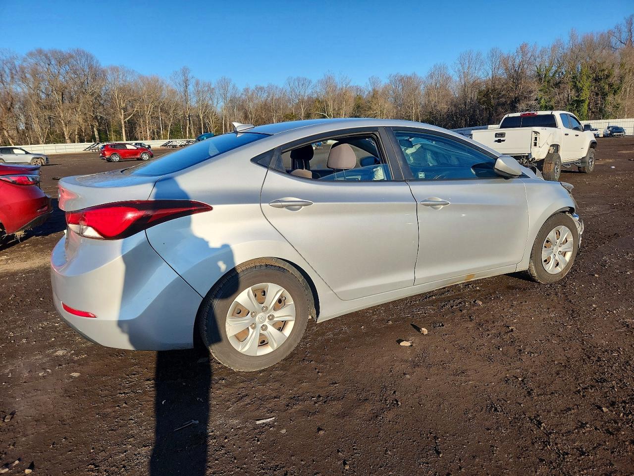 2016 HYUNDAI ELANTRA SE photo 3