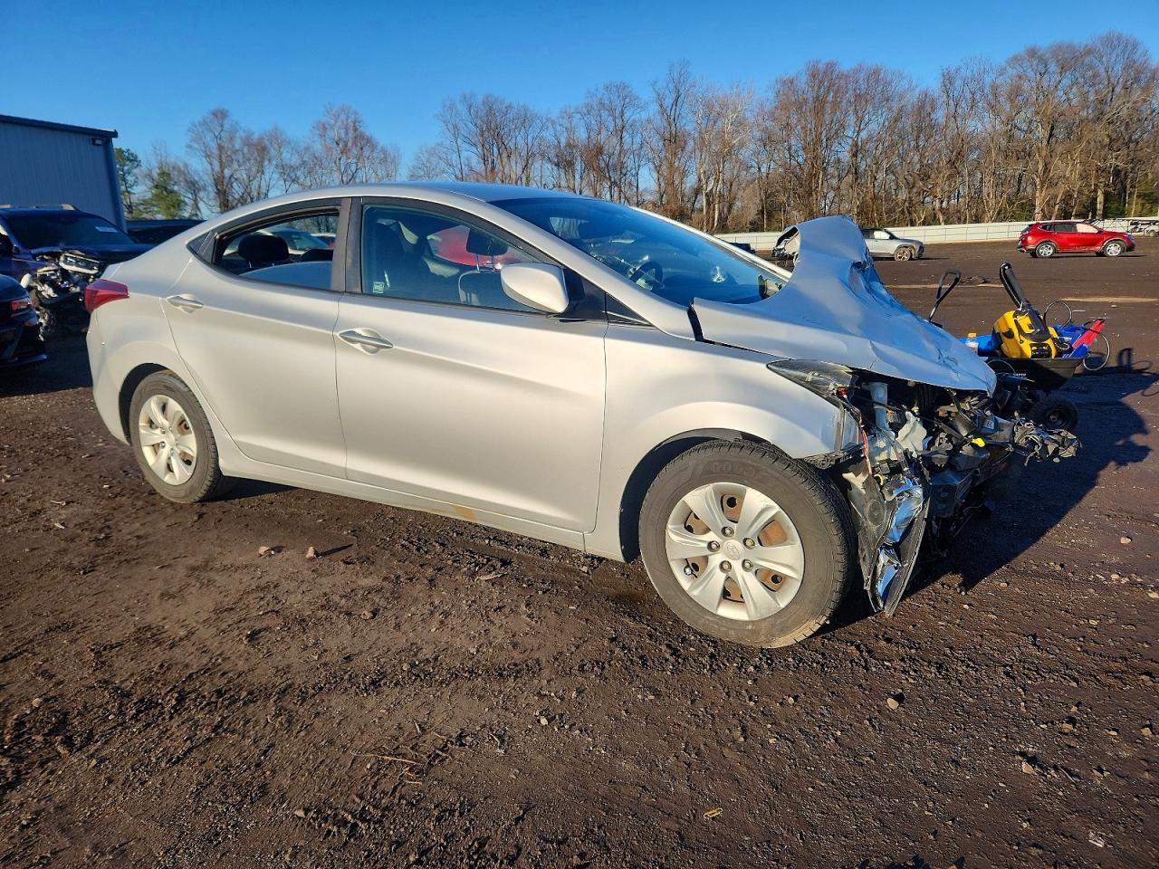2016 HYUNDAI ELANTRA SE photo 4