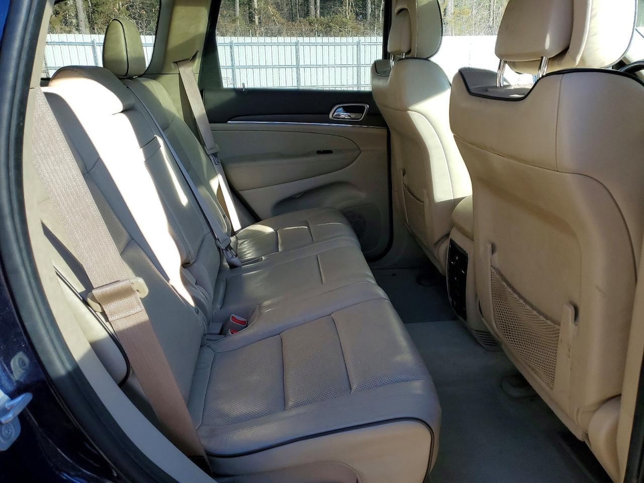 2014 JEEP GRAND CHEROKEE OVERLAND photo 11