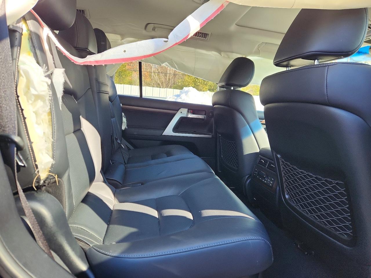2019 TOYOTA LAND CRUISER VX-R photo 10