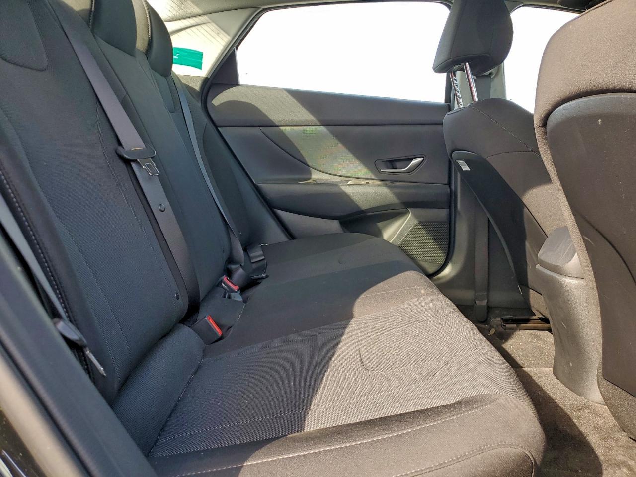 2023 HYUNDAI ELANTRA SE photo 10