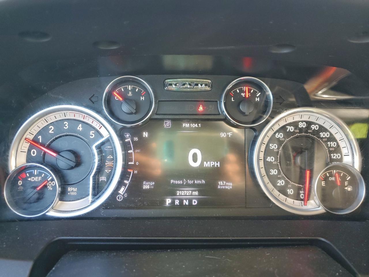 2016 RAM 2500 LARAMIE photo 9