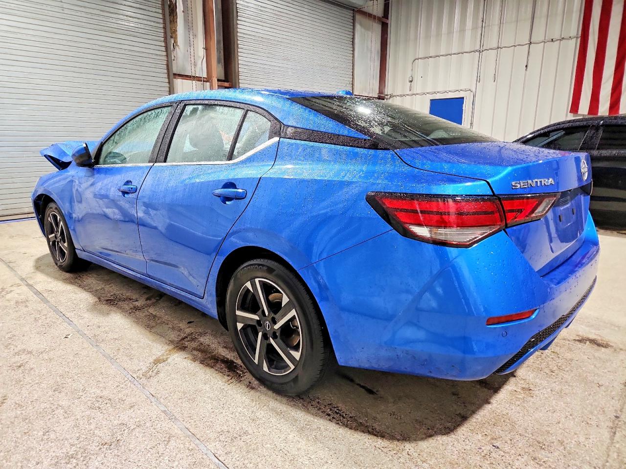 2025 NISSAN SENTRA SV photo 2