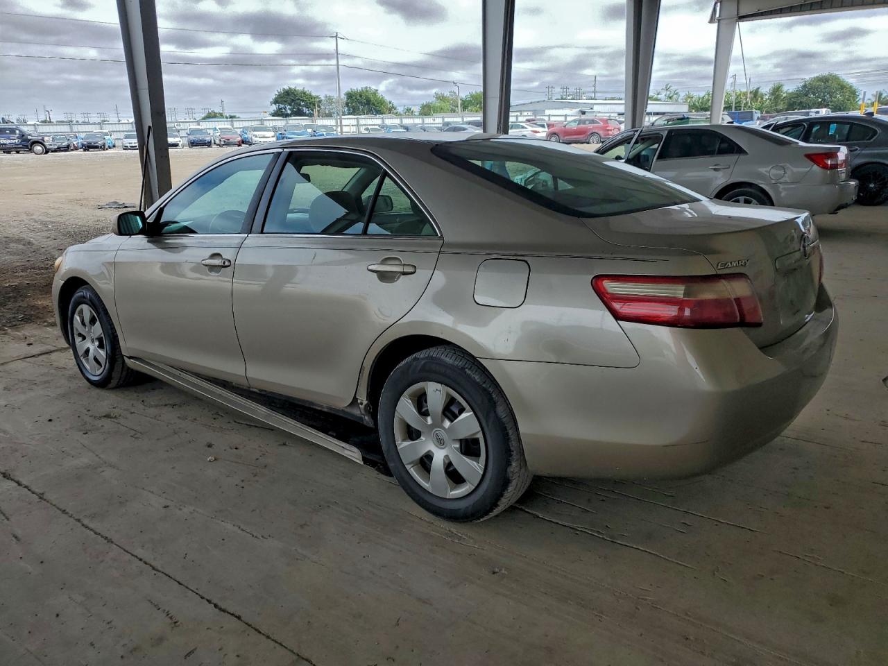 2007 TOYOTA CAMRY CE photo 2