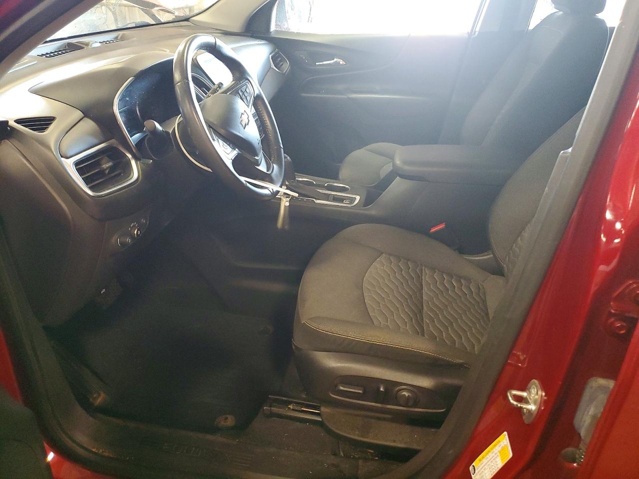 2020 CHEVROLET EQUINOX LT photo 13