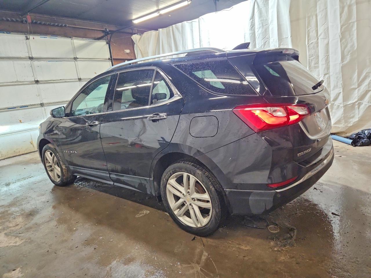 2018 CHEVROLET EQUINOX PREMIER photo 2