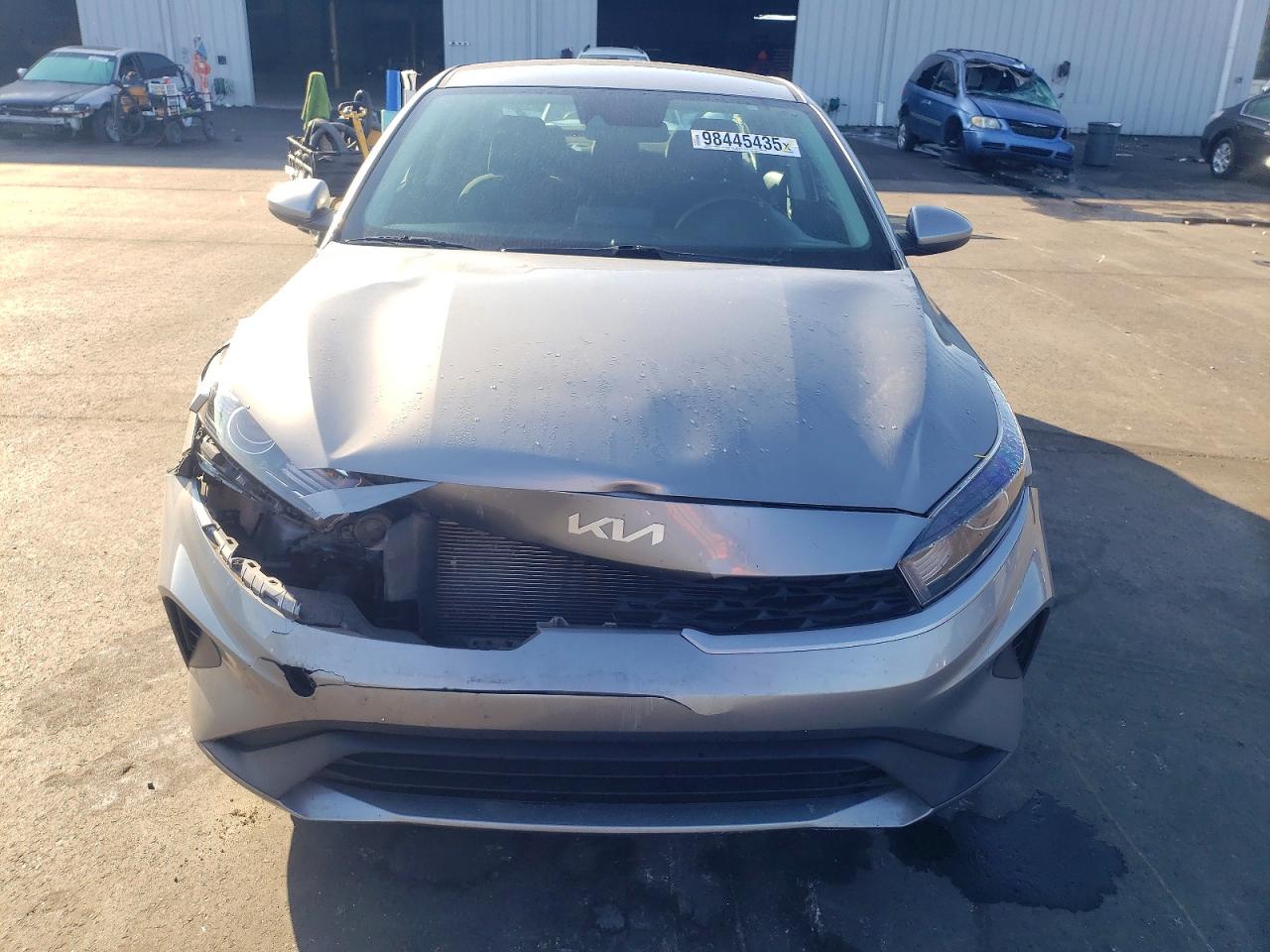 2023 KIA FORTE LXS photo 9