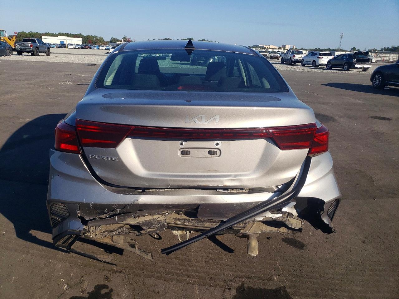 2023 KIA FORTE LXS photo 11