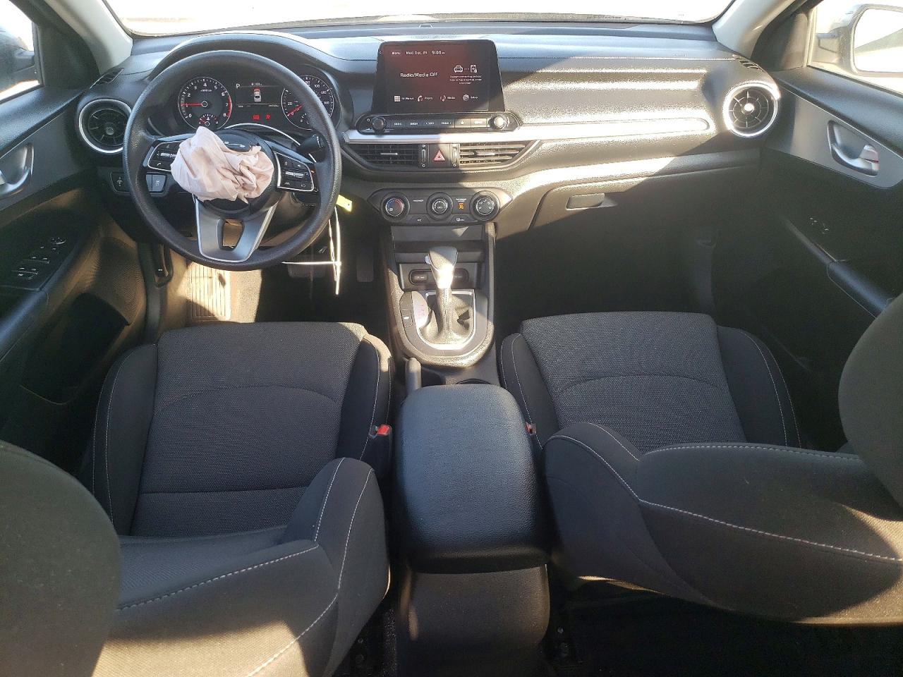 2023 KIA FORTE LXS photo 15