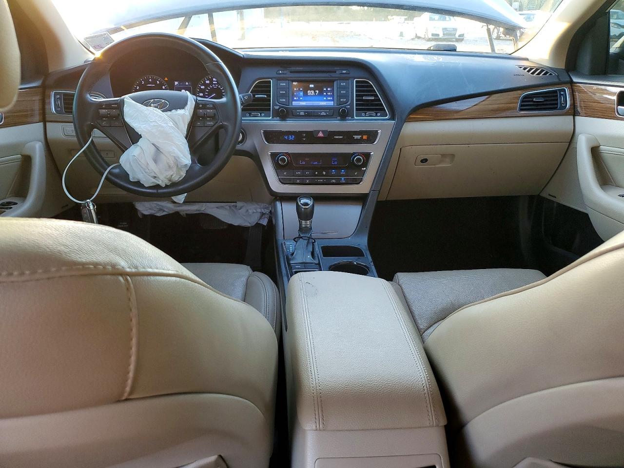 2015 HYUNDAI SONATA SPORT photo 8