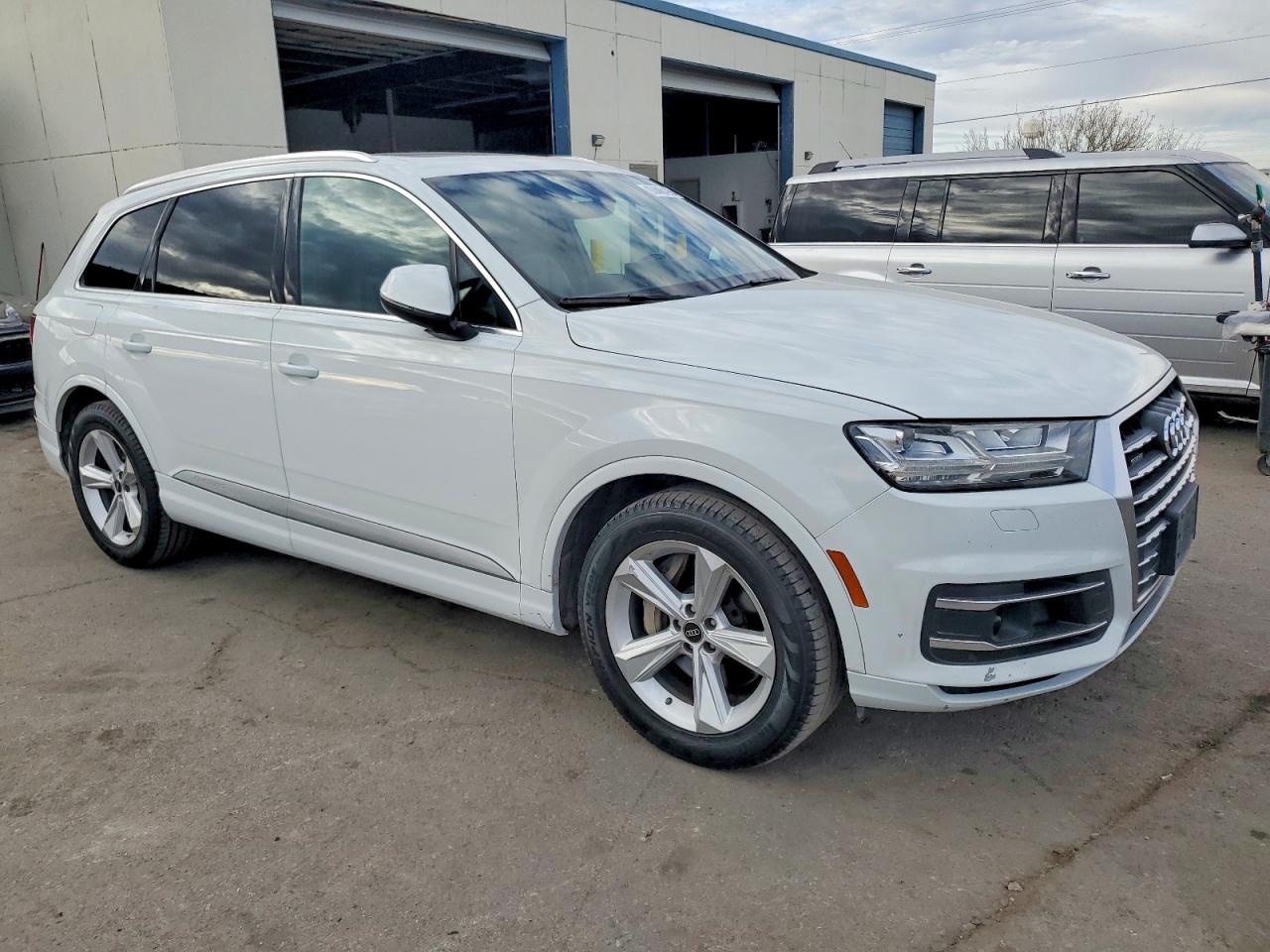 2017 AUDI Q7 PRESTIGE photo 4