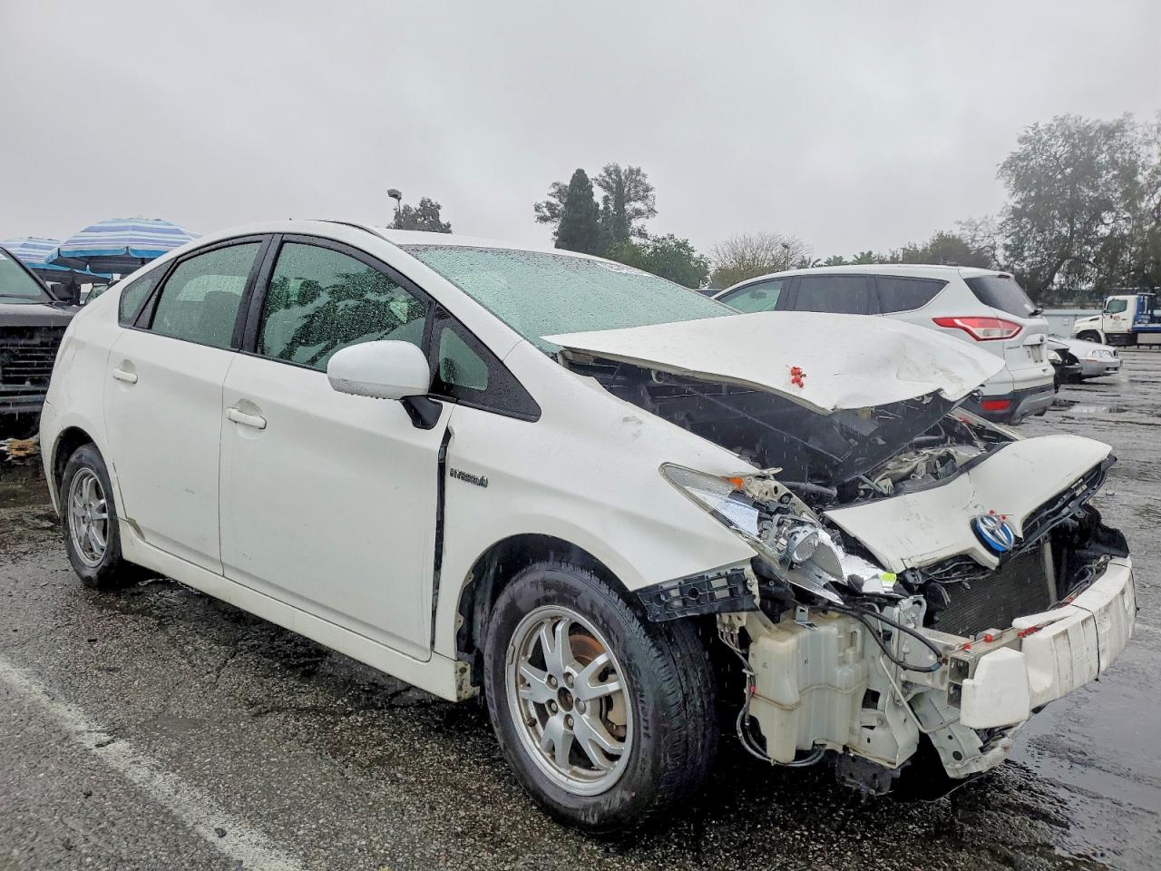 2011 TOYOTA PRIUS photo 4