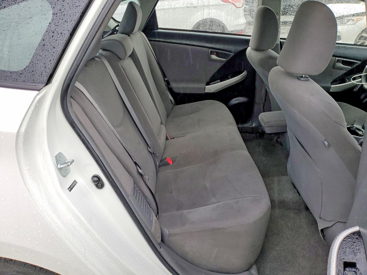 2011 TOYOTA PRIUS photo 10