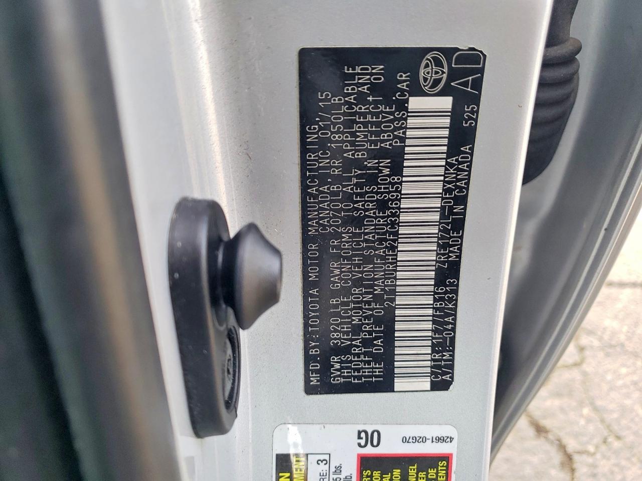 2015 TOYOTA COROLLA photo 12