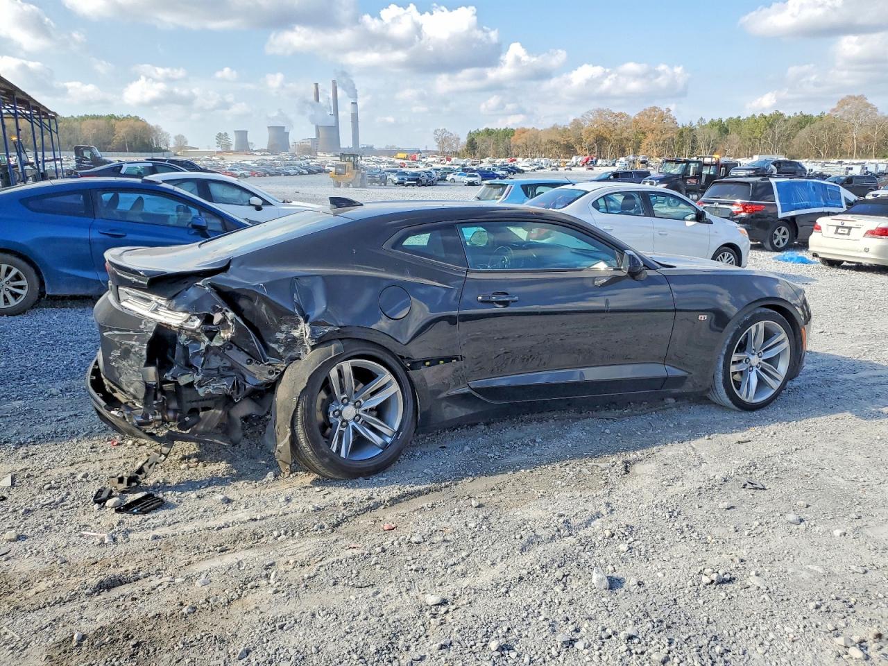 2017 CHEVROLET CAMARO LT photo 5