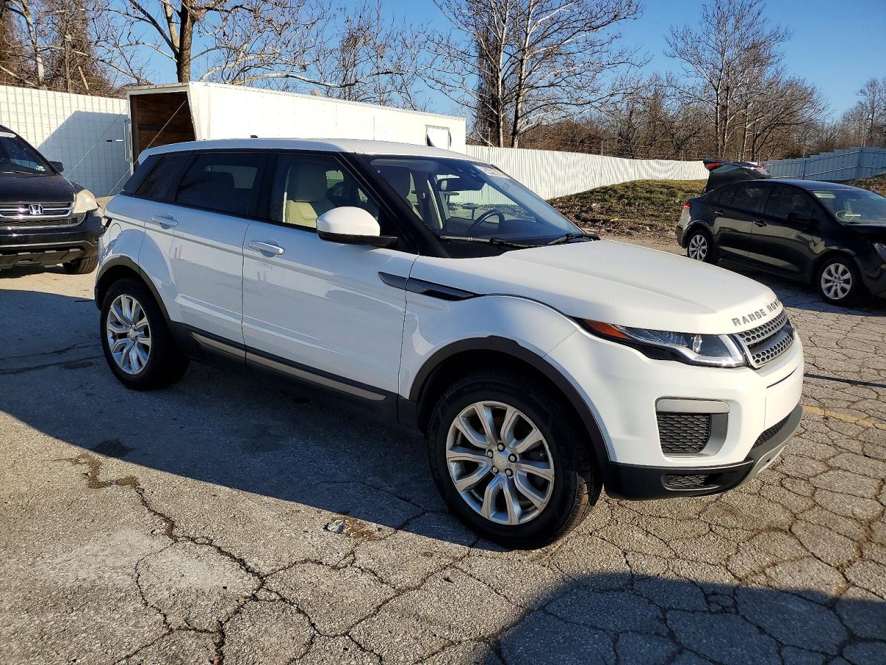 2016 LAND ROVER RANGE ROVER EVOQUE SE photo 4