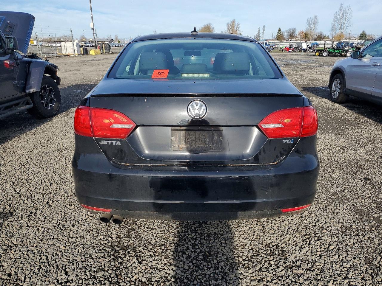 2012 VOLKSWAGEN JETTA TDI photo 11