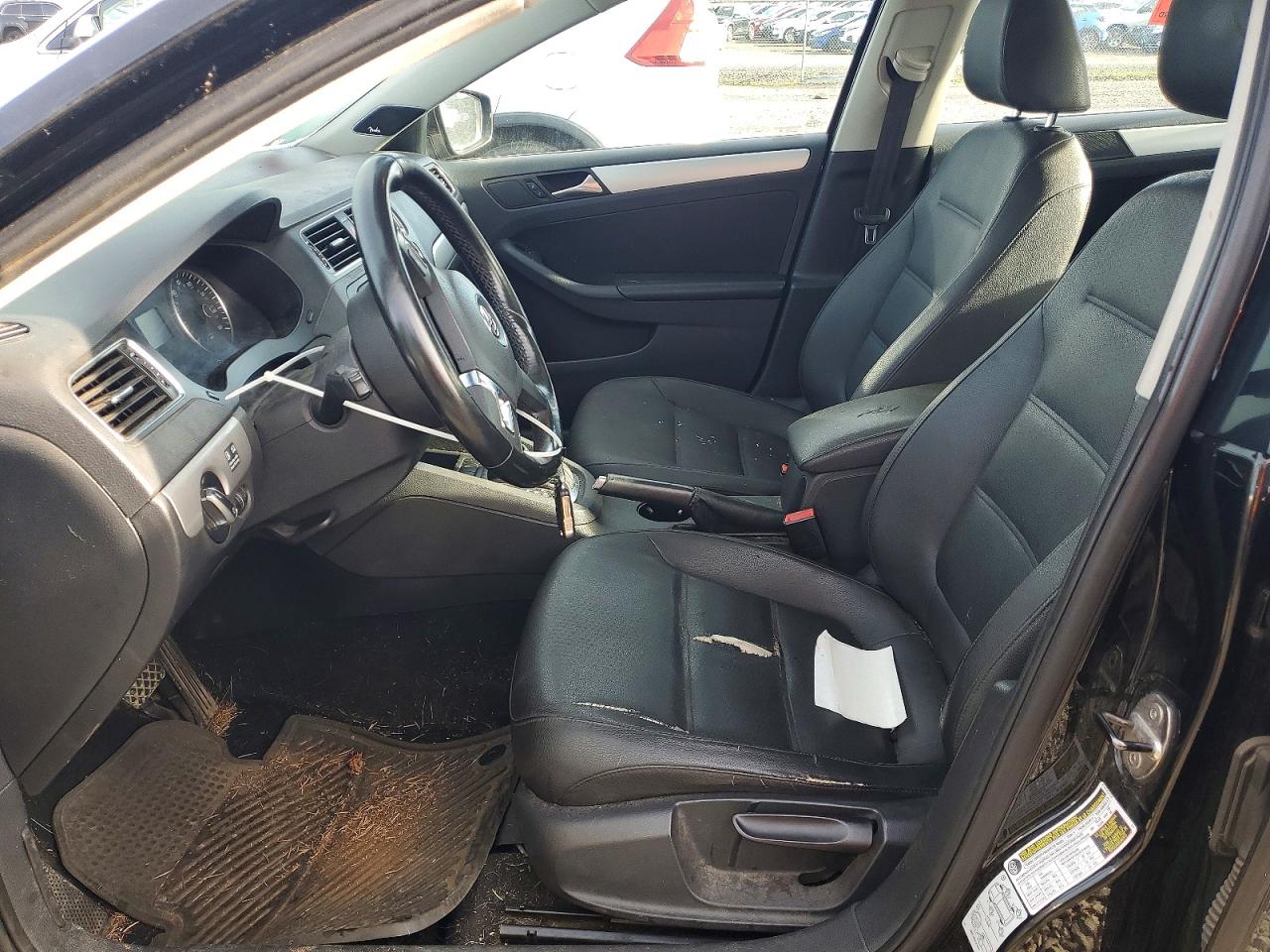2012 VOLKSWAGEN JETTA TDI photo 13