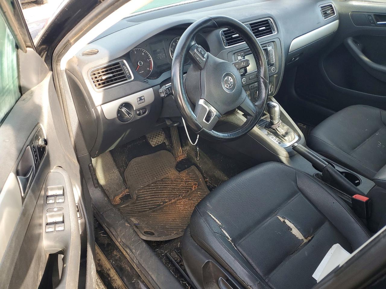 2012 VOLKSWAGEN JETTA TDI photo 15